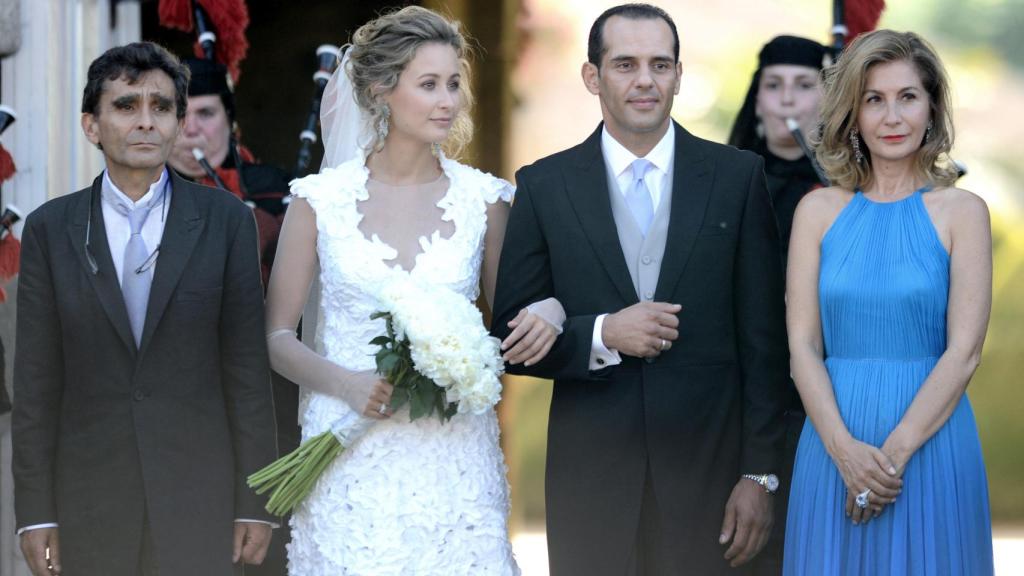 Tiziana Domínguez con sus padres y su recién marido, Juan Verde (2011).