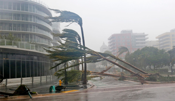 El huracán Irma a su paso por Miami Beach