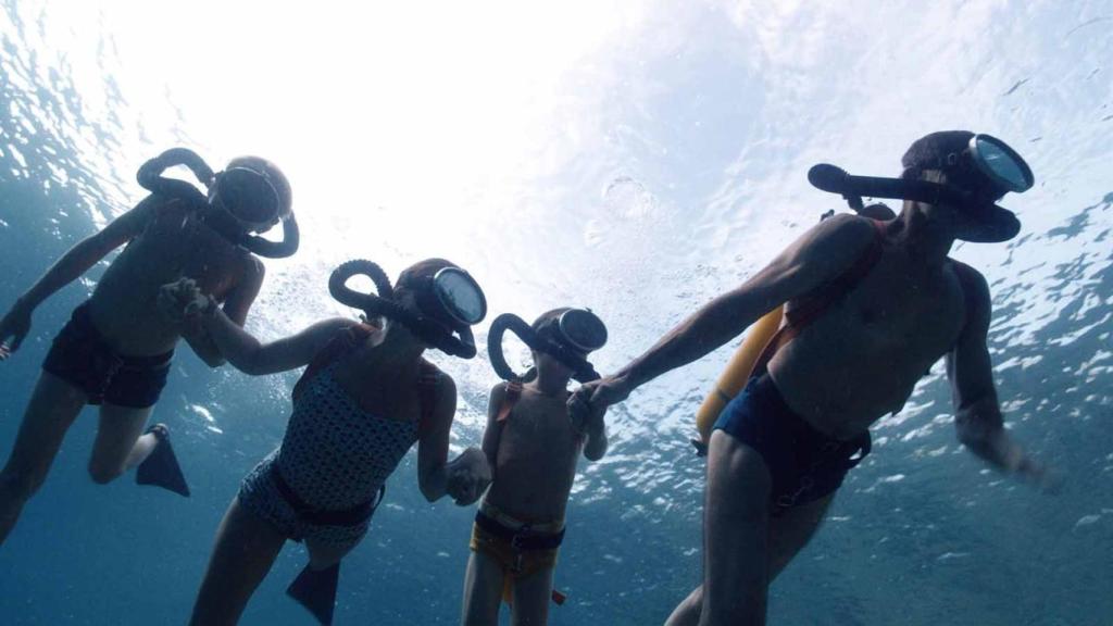 Fotograma del primer biopic sobre Jacques Cousteau.