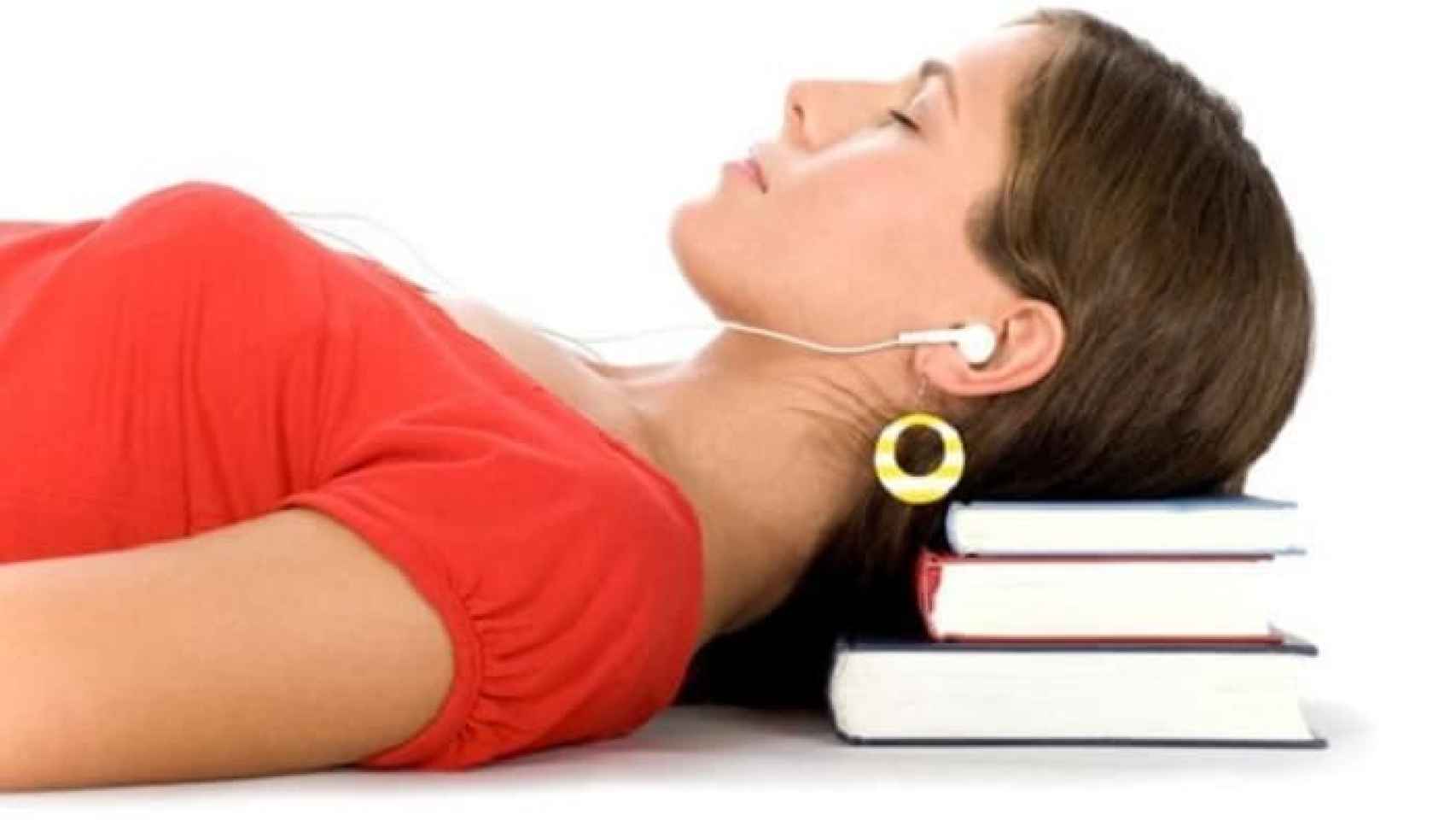 Es malo dormir con los auriculares puestos?