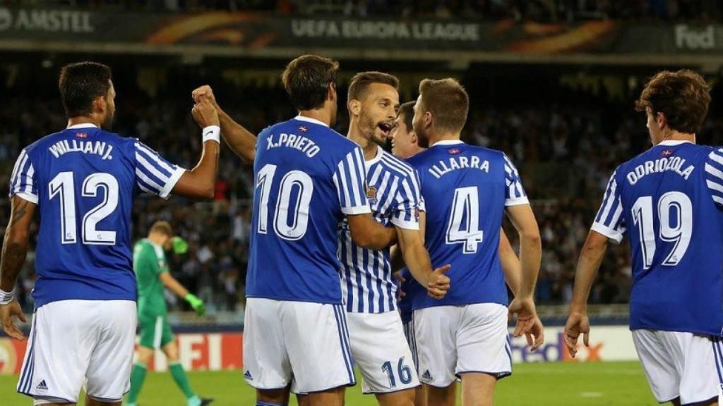 La Real Sociedad celebra un gol. Foto. Twitter (@RealSociedad)