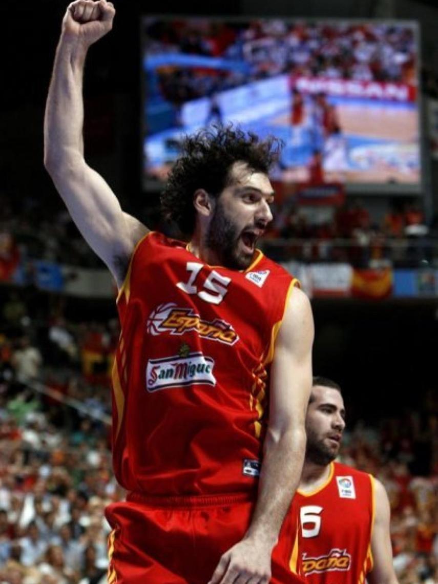 Garbajosa en la final del Eurobasket de 2007 contra Rusia.