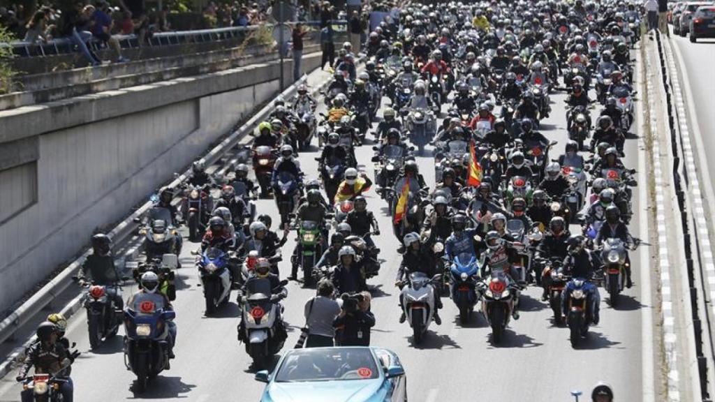 Los moteros, en el homenaje a Ángel Nieto.