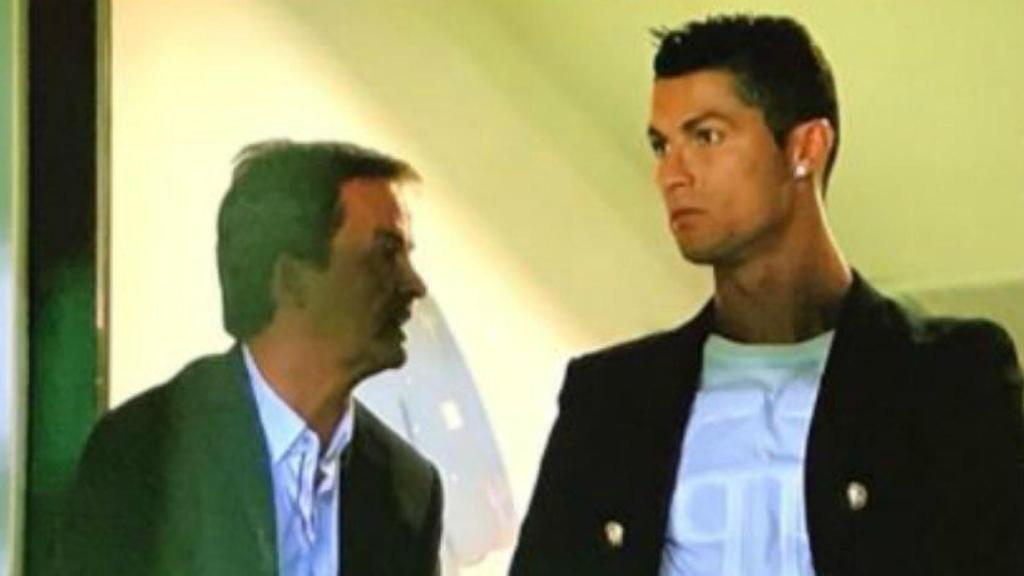 Cristiano viendo al Sporting Portugal. Foto Twitter (@elchiringuitotv)