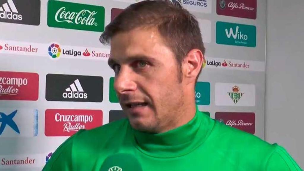 Joaquín habla con los medios tras el partido ante el Deportivo.