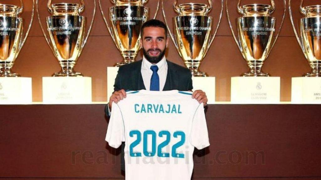 Carvajal renueva con el Madrid