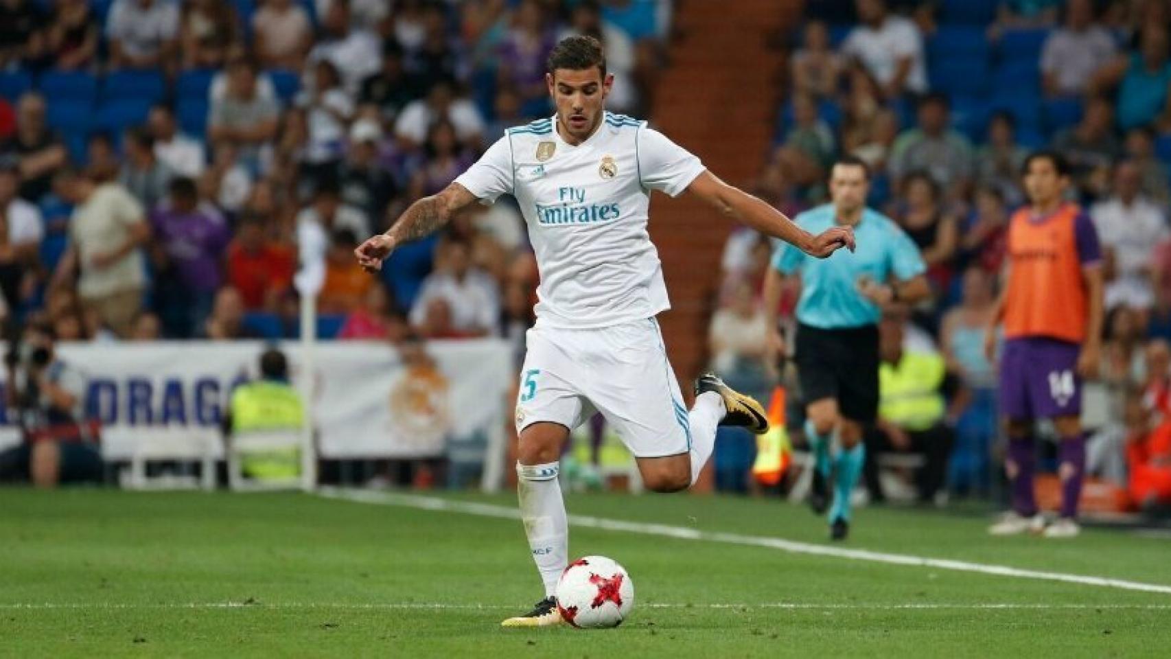 Theo Hernández controlando un balón. Foto: Pedro Rodríguez / El Bernabéu