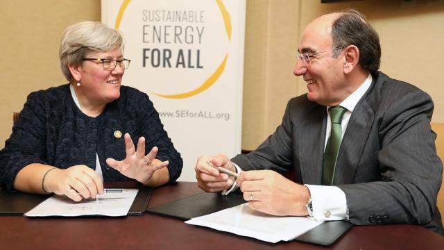 La CEO de SEforALL, Rachel Kyte, con el presidente de Iberdrola, Ignacio Galán.