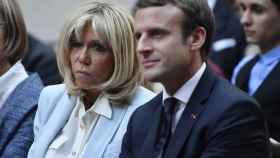 En Francia dicen que el matrimonio Macron está preocupado.