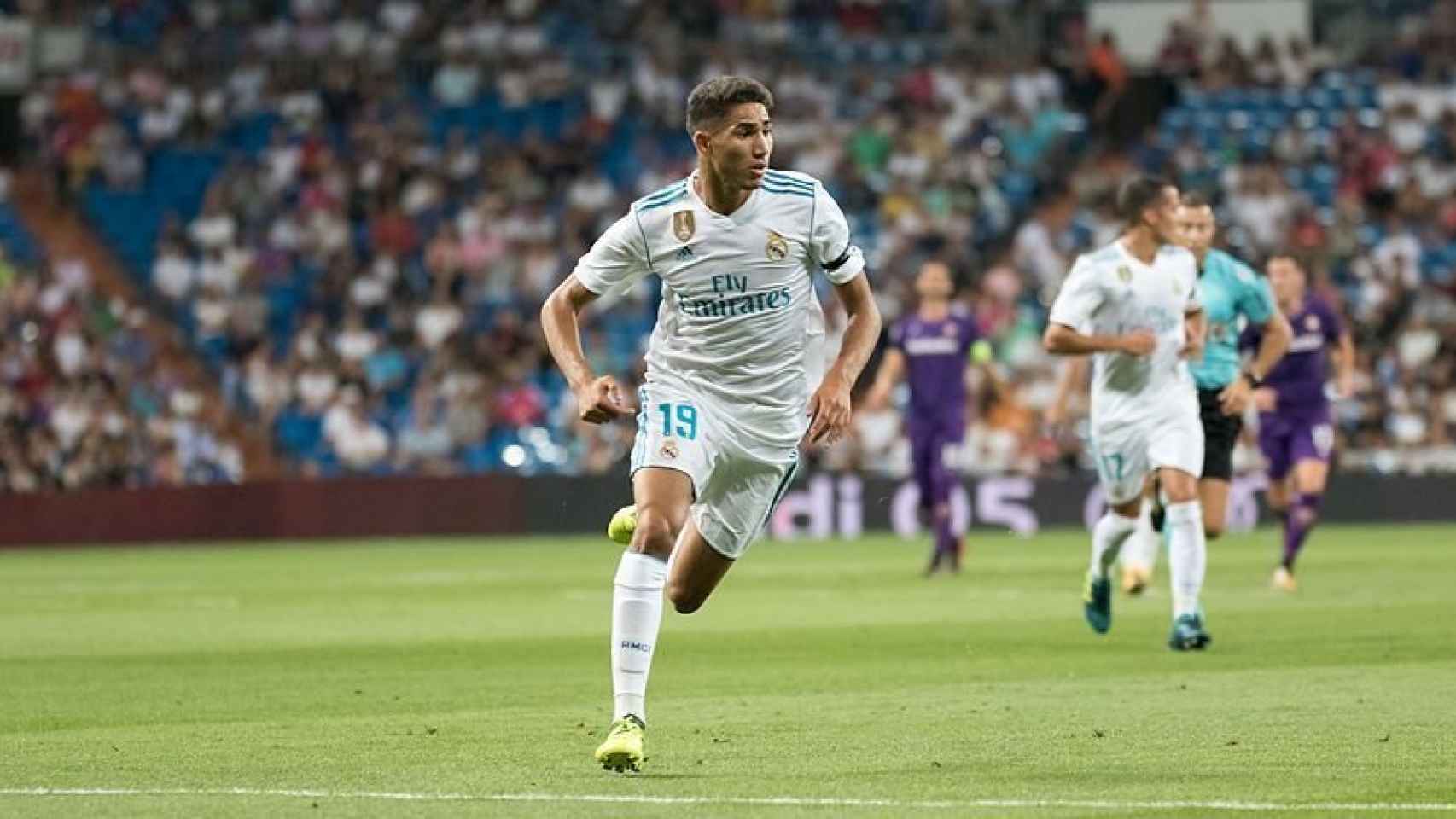 Achraf en un partido con el Real Madrid. Foto: Pedro Rodríguez / El Bernabéu
