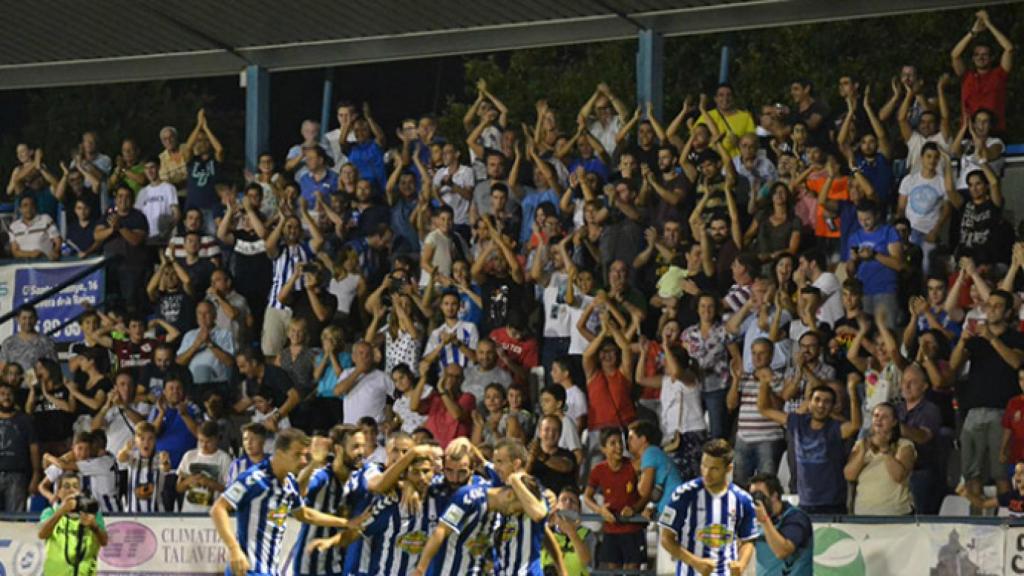 Los jugadores del Talavera celebran un gol en El Prado. Foto: Libre Directo Talavera