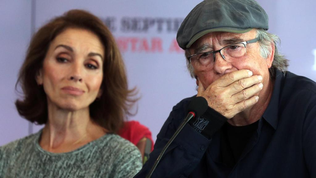 Serrat en la rueda de prensa junto a Ana Belén.