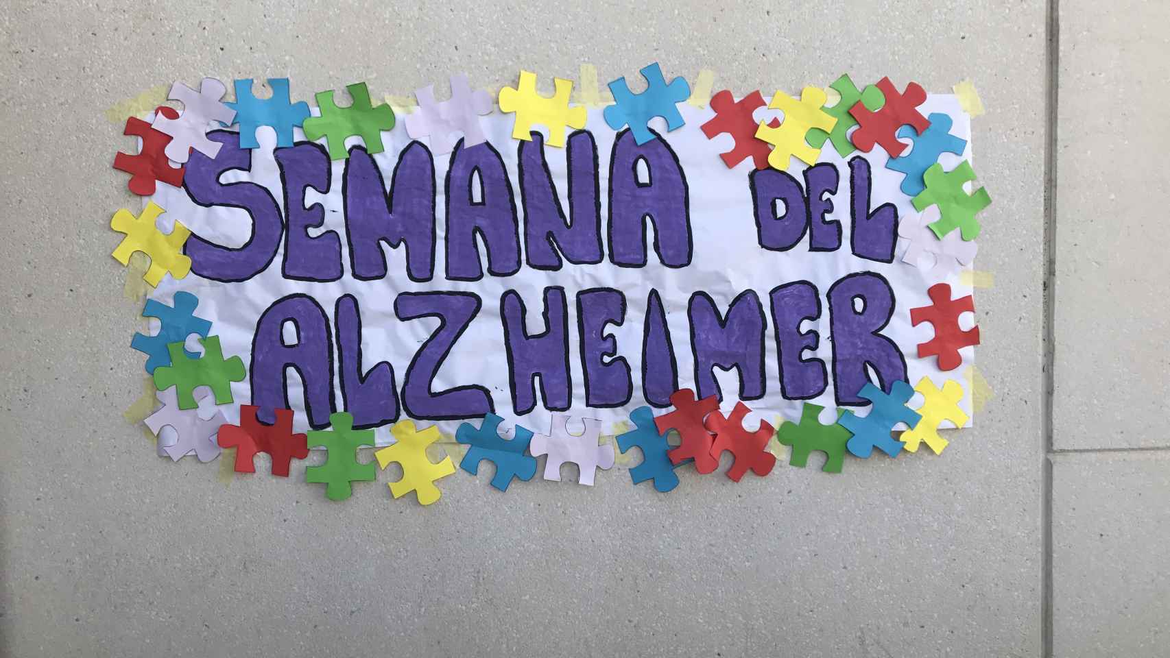 Cartel conmemorativo de la semana del alzhéimer.