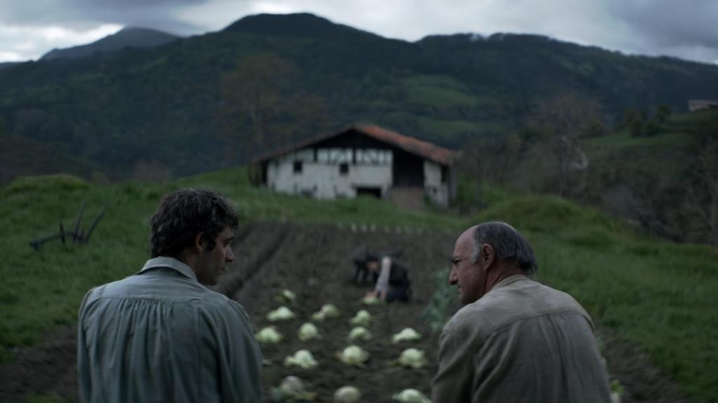 Fotograma de Handia, de los creadores de Loreak.