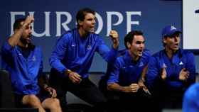 Cilic, Nadal, Federer y Berdych celebran un punto en la Laver Cup.