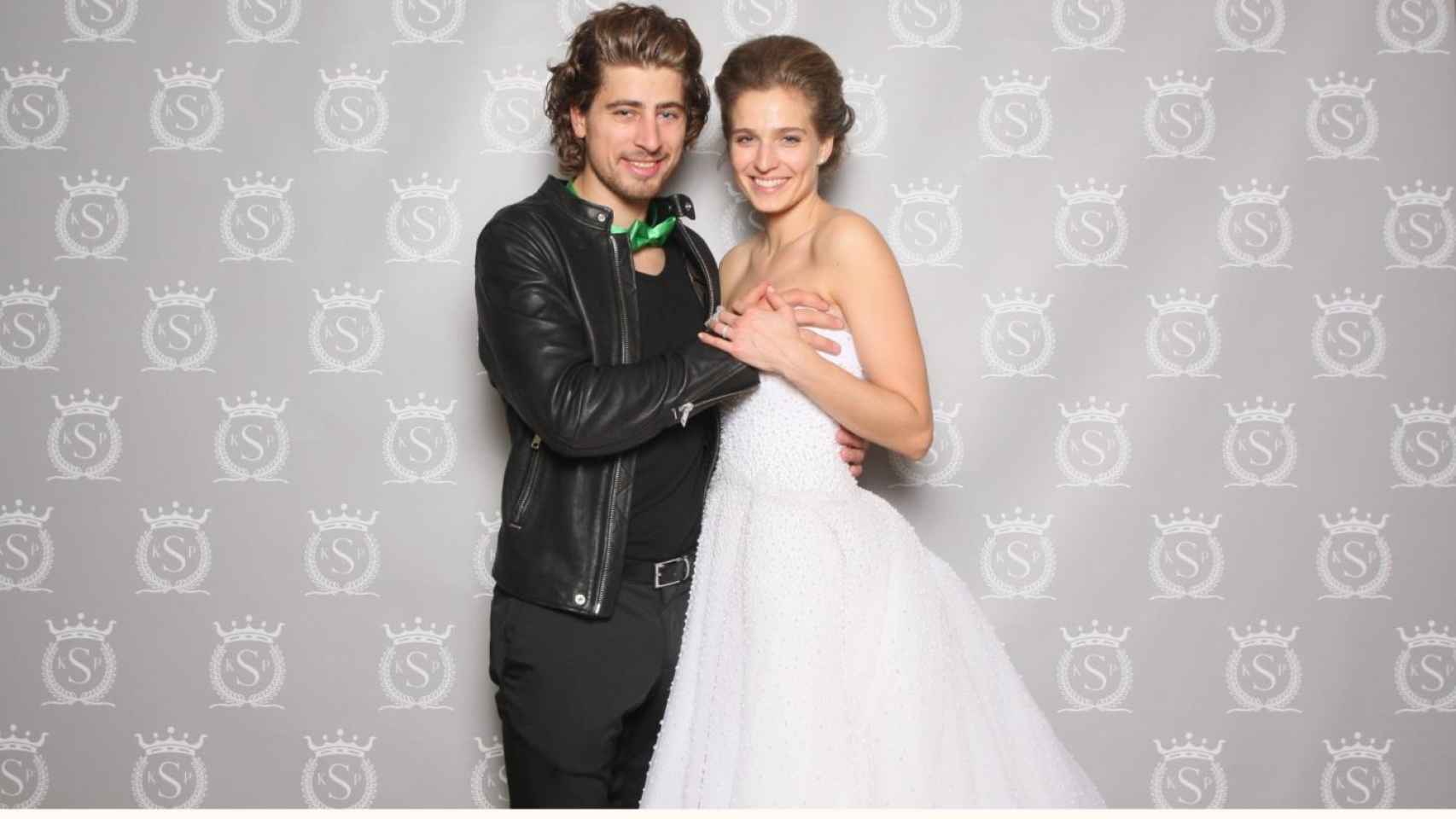La polémica foto de bodas de Sagan.