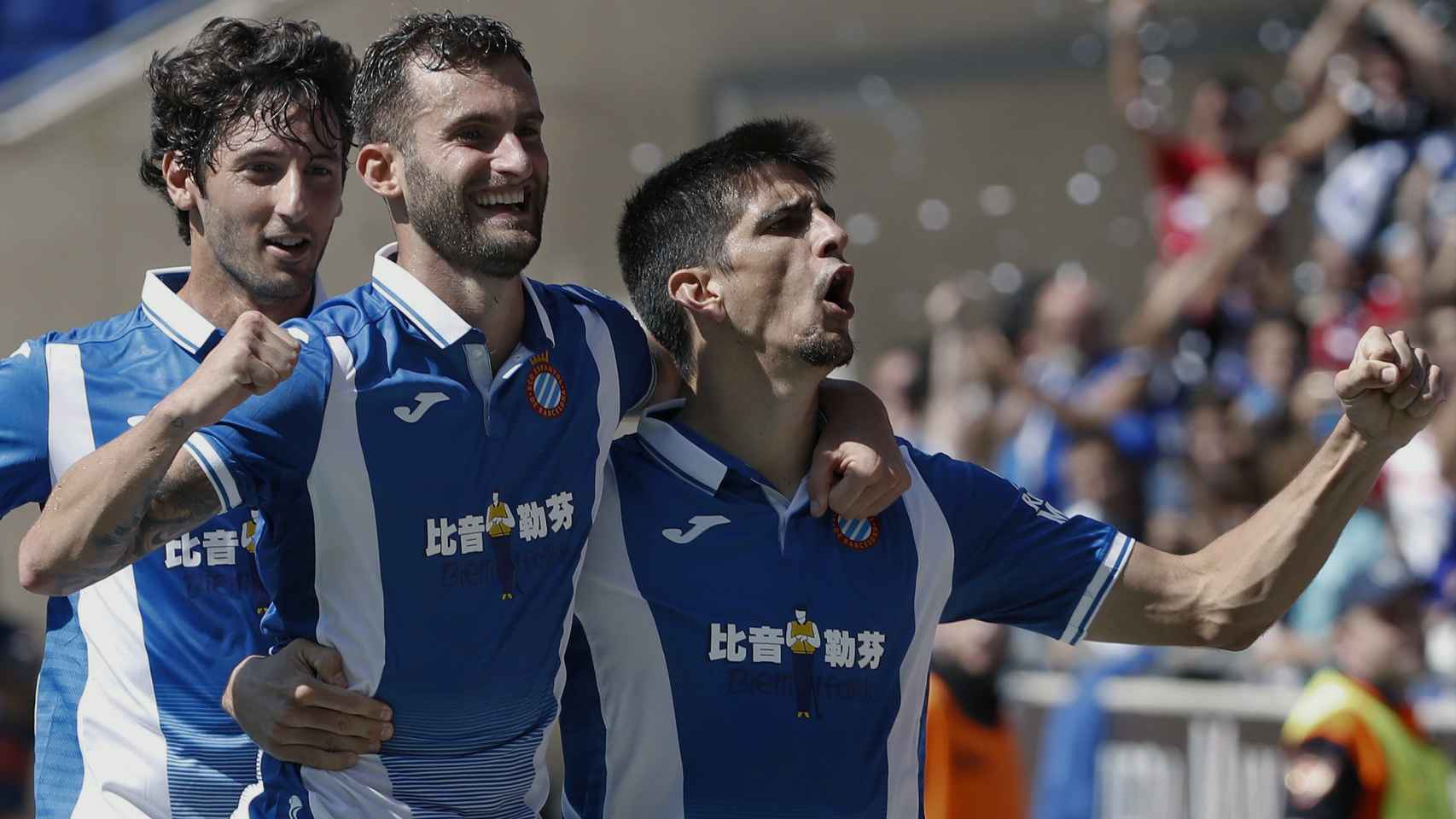Los jugadores del Espanyol celebrando uno de los goles.