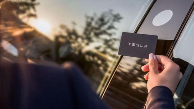 key card tesla llave electronica