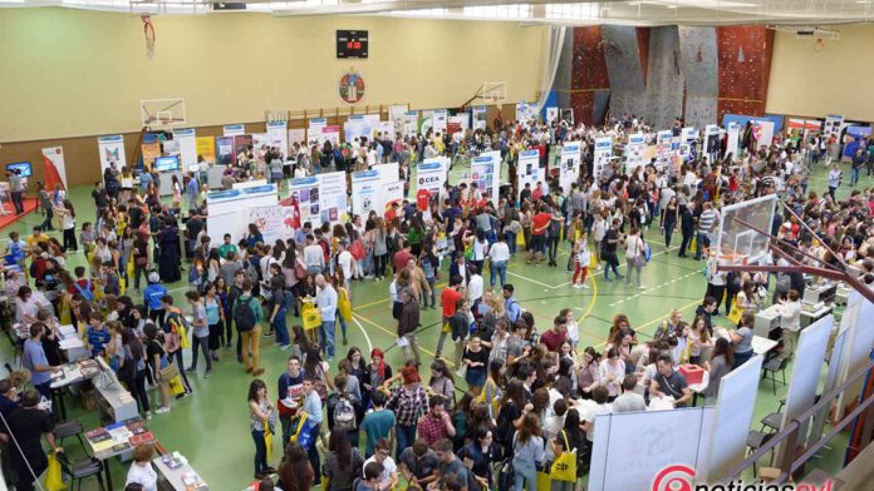10.000-estudiantes-Feria-Bienvenida-Universidad-Salamanca-USAL-2017