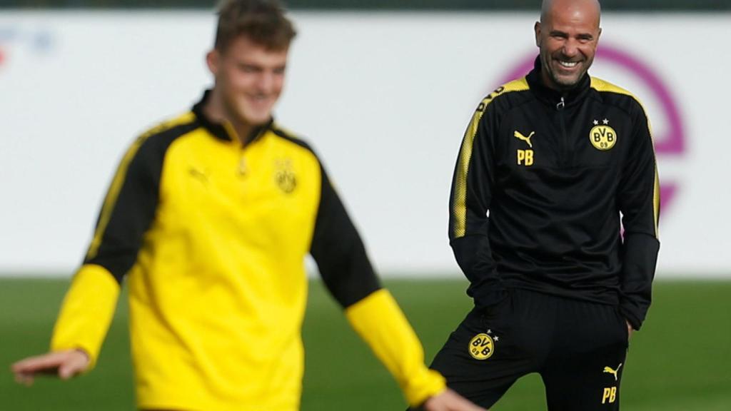 Peter Bosz, durante un entrenamiento.