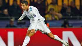 Cristiano Ronaldo disparando a puerta