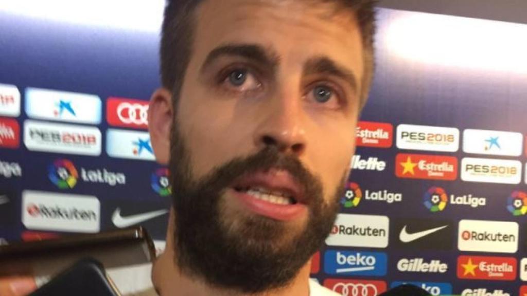 Piqué, en el momento que llora en la zona mixta del Camp Nou.