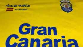 Detalle de la camiseta que utilizará el equipo canario en el Camp Nou.