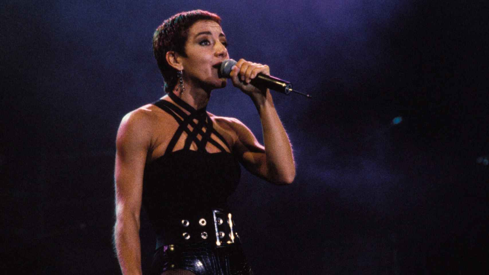 Ana Torroja en un concierto durante los 80.