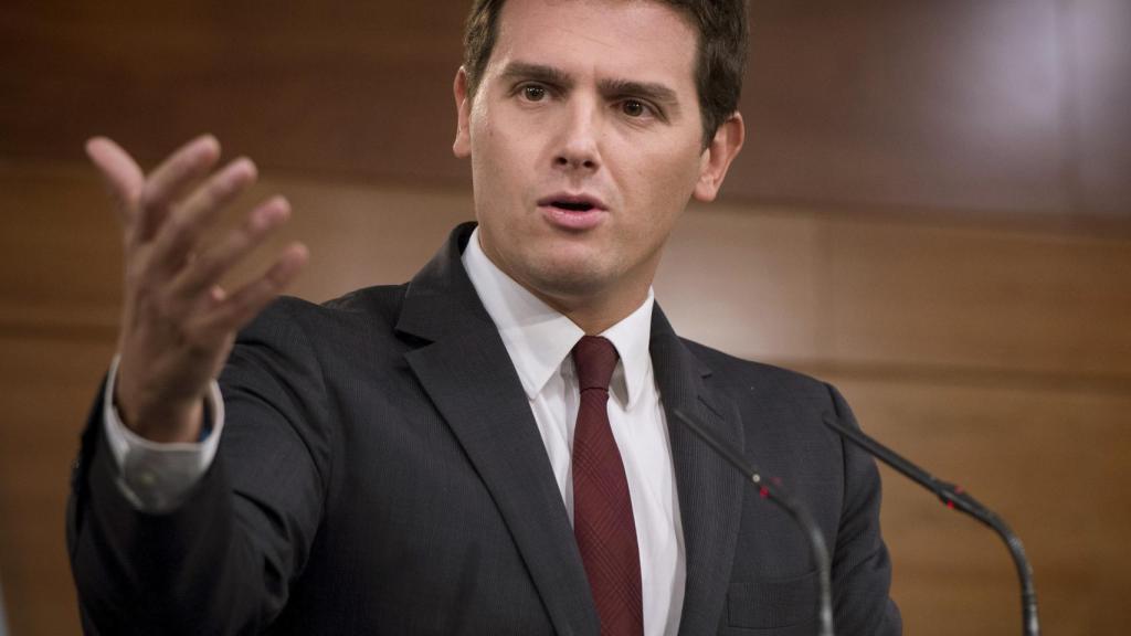 El presidente de Cs, Albert Rivera, en Moncloa.