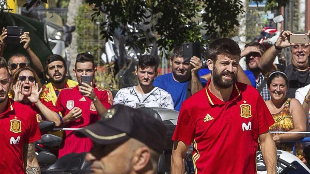 Piqué, a su llegada a Alicante.