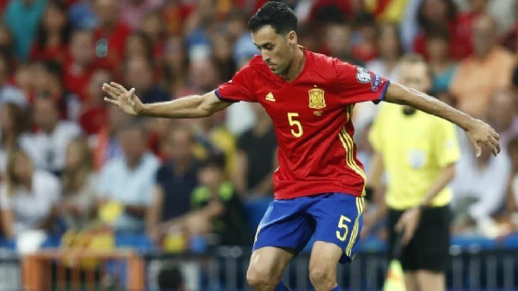 Busquets con la selección española. Foto: sefutbol.com