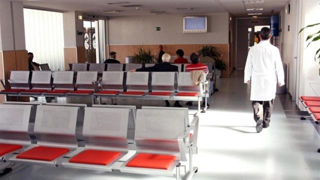 Sala de espera de un hospital.