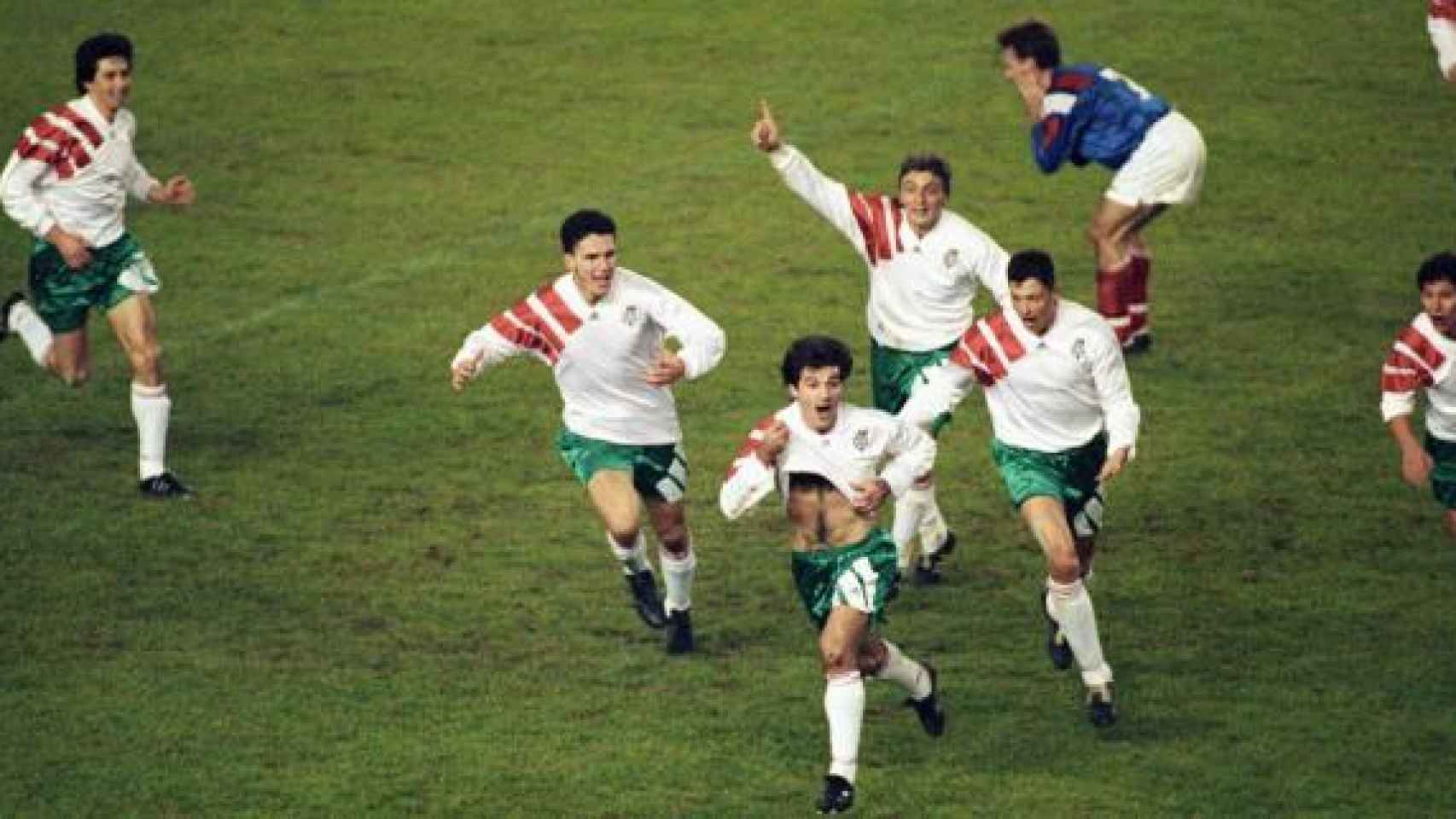 Bulgaria gano 2-1 en 1993 y elimina los franceses del Mundo 94 en los Estados-Unidos