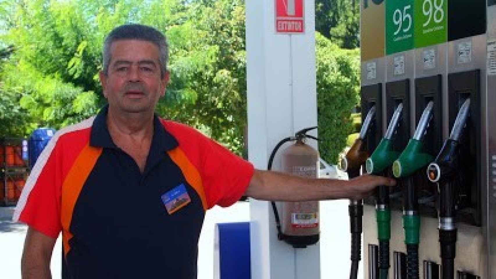 José Álvarez Pérez, Pepe, trabaja en la gasolinera desde 1962.