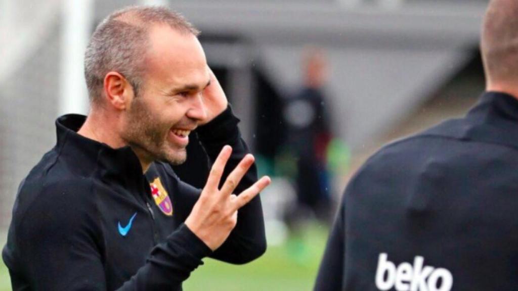 Iniesta, durante un entrenamiento con el Barça. Foto Instagram (@andresiniesta8)