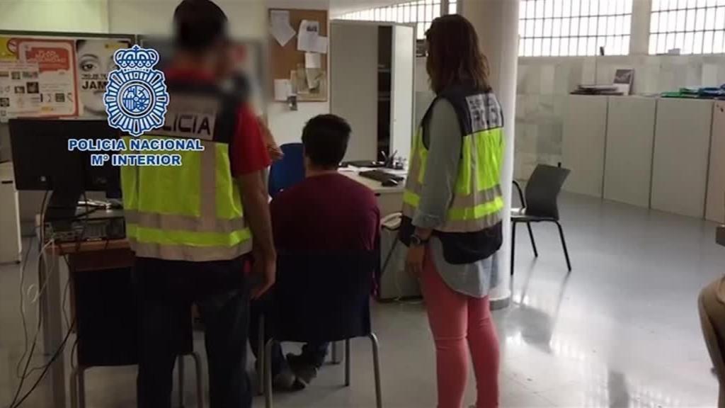 El detenido es un voluntario de un centro por abusos sexuales a cuatro menores.