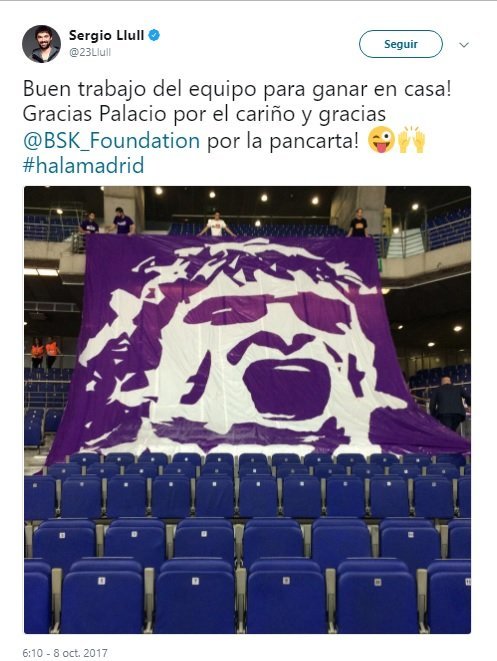 Pancarta Llull palacio de los deportes. Foto Twitter (@23Llull)