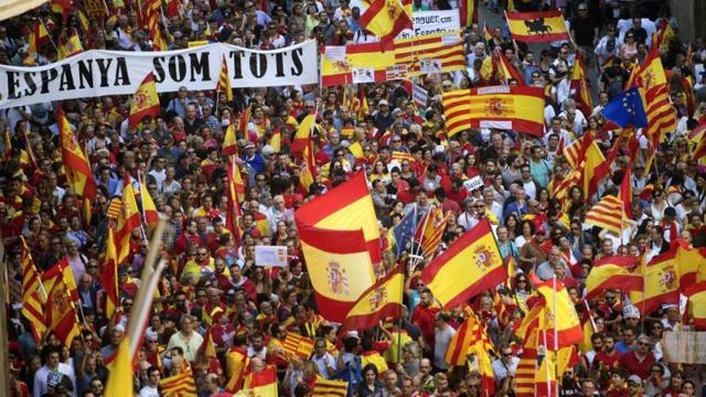 Manifestación a favor de la unidad de España el 27-O de 2017 en Barcelona.