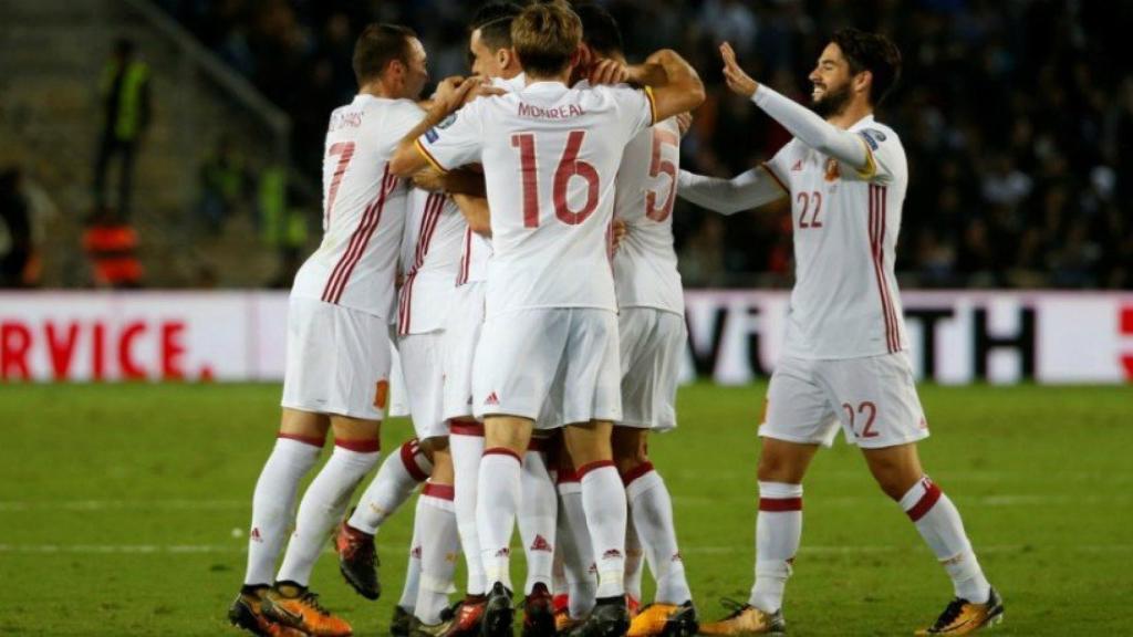 Isco celebrando junto con sus compañeros.Foto:Twitter (@EPdeportes)