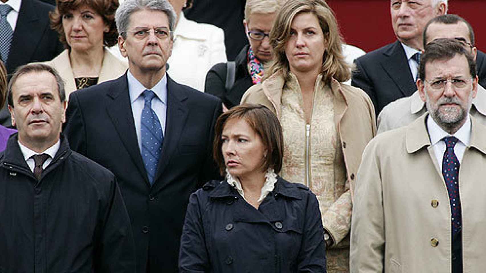 Mariano Rajoy, junto a su mujer Elvira, en el desfile de 2008.