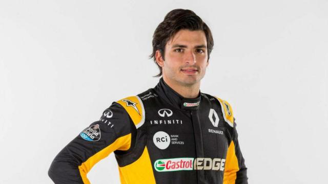 Carlos Sainz, en sus primeras fotos con Renault.