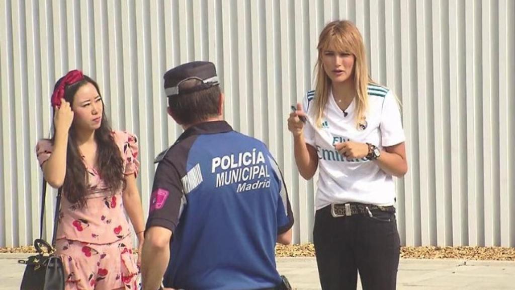 Alba Carrillo en su sección de deportes 'Las pelotas de Alba'