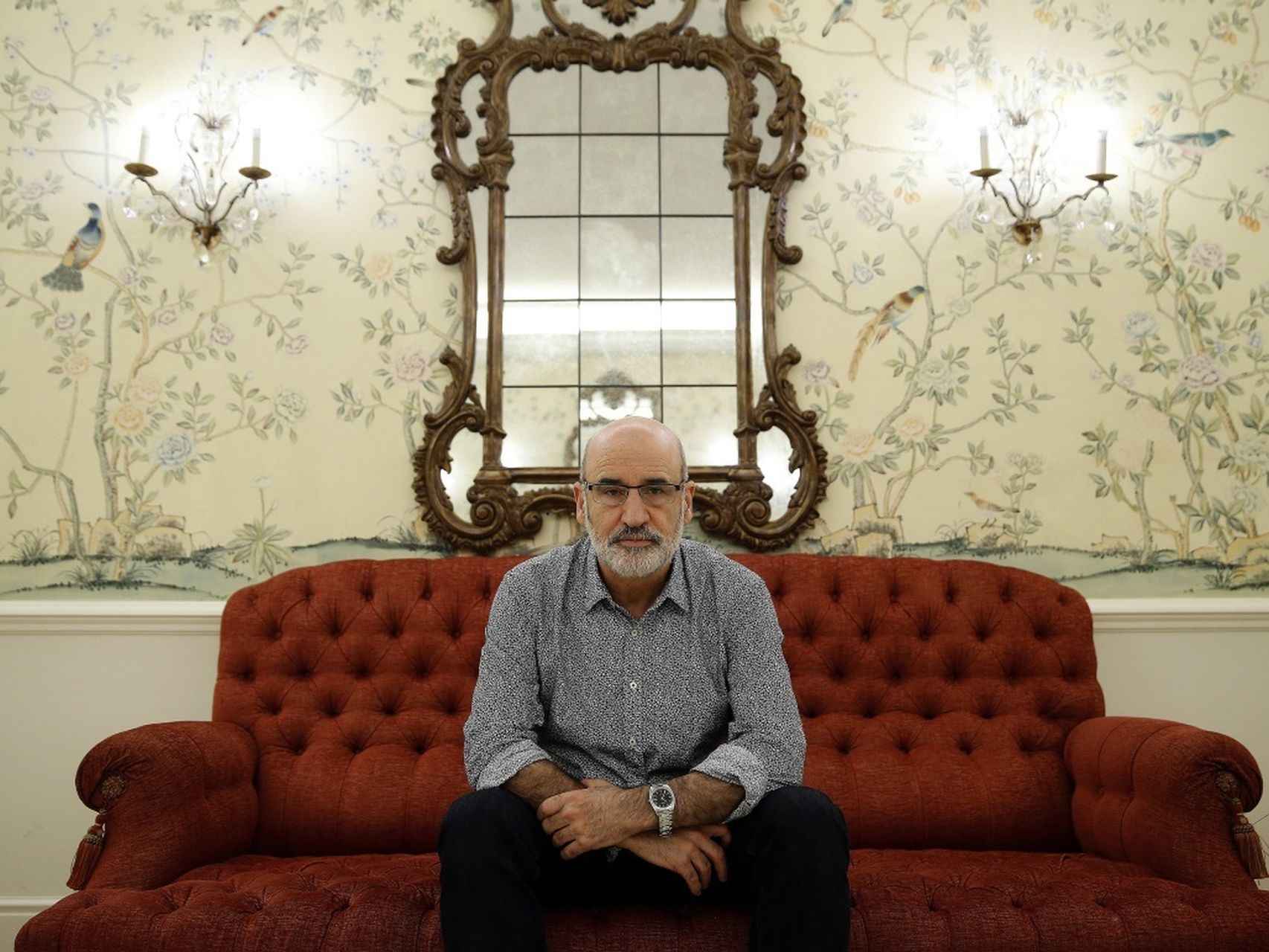El escritor Fernando Aramburu durante las entrevistas en Madrid, hace un año.