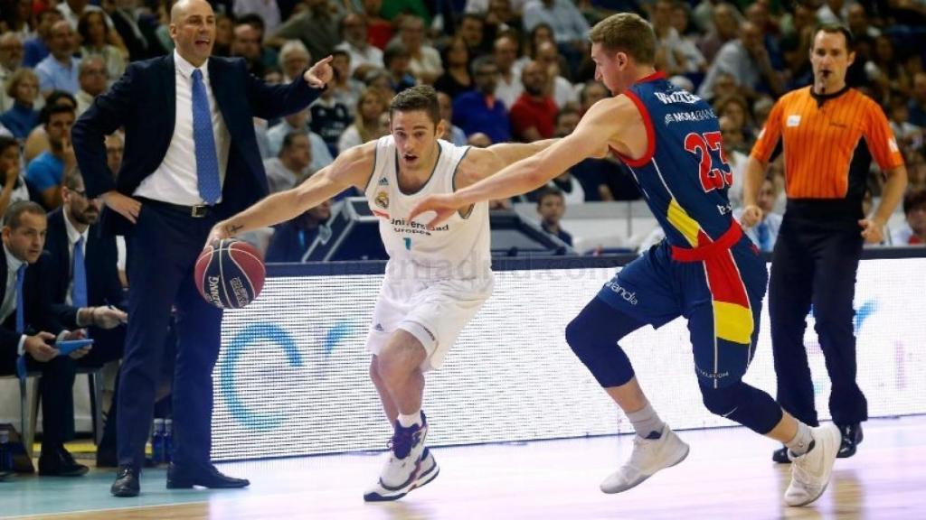 Causeur se marcha del defensor de Andorra