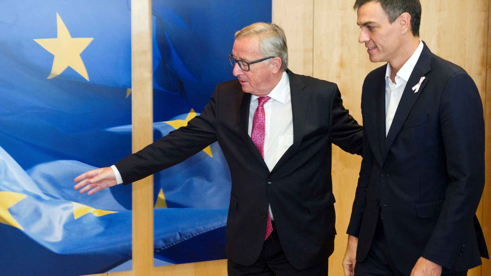 Sánchez se ha reunido con Juncker en Bruselas