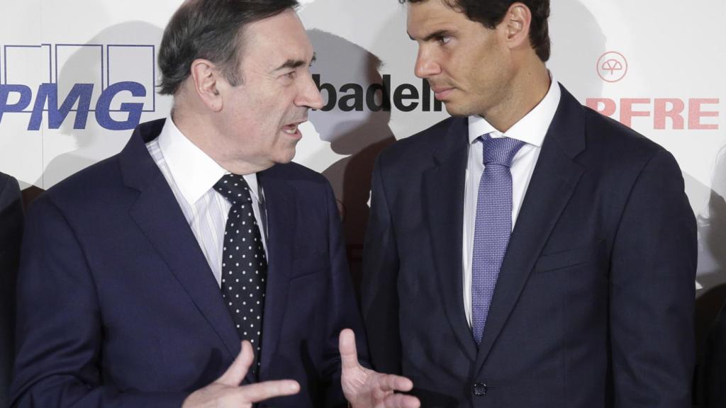 Pedro J. Ramírez, director de El ESPAÑOL, con el tenista Rafa Nadal.