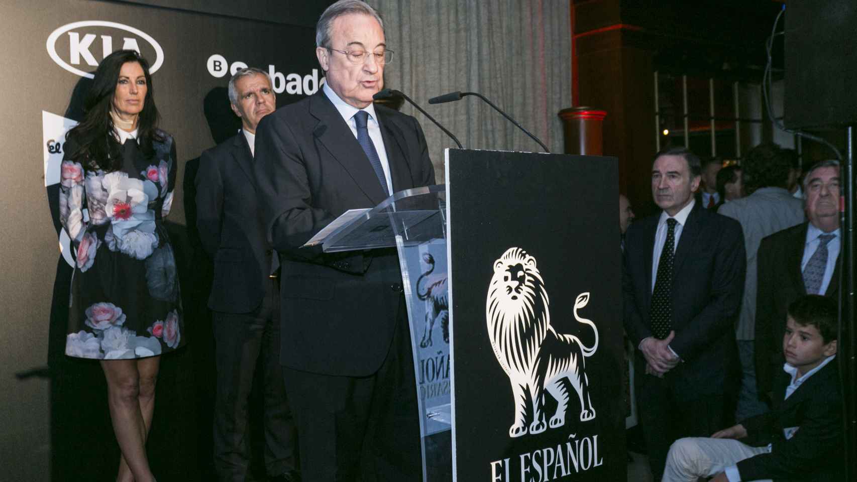 Florentino Pérez, durante su discurso en los premios de Los Leones de EL ESPAÑOL.