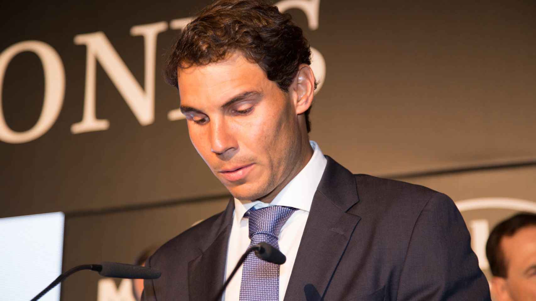 Rafael Nadal, durante su discurso en los premios de Los Leones de EL ESPAÑOL.
