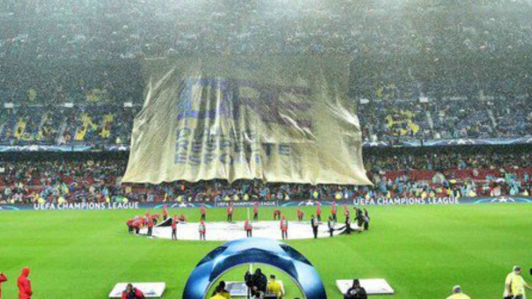 Pancarta del Barcelona en el Camp Nou. Foto. Twitter (@FCBarcelona_es)