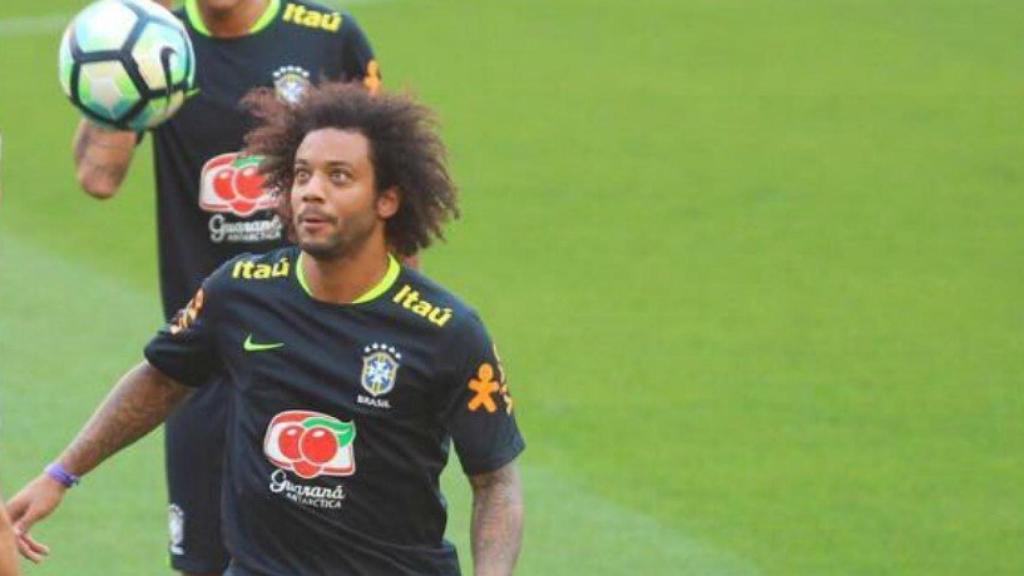 Marcelo entrena con su selección. Foto. (@MarceloM12)